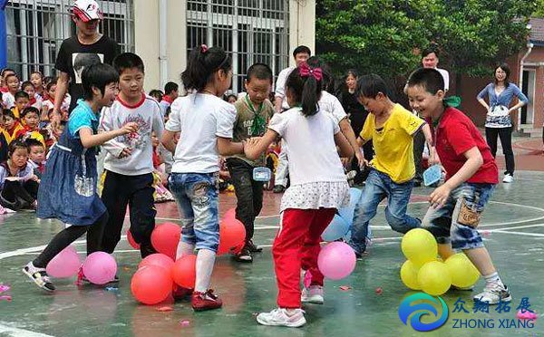 晚会互动游戏《踩气球》